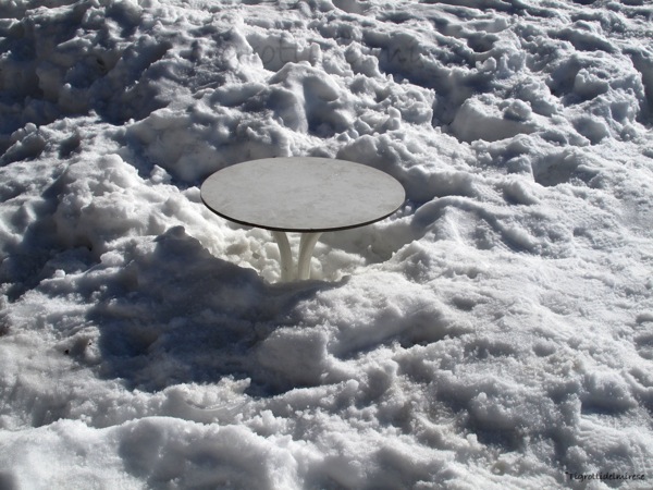 Tavolino nella neve - Riolunato Loc. Le Polle (MO)